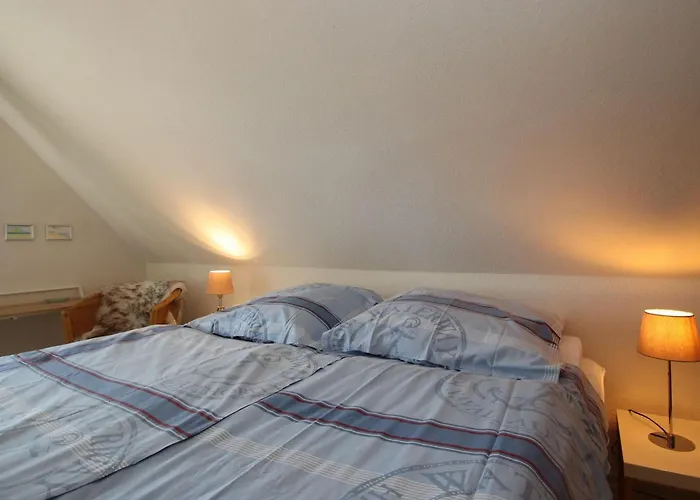 Doppelhaushaelfte In *