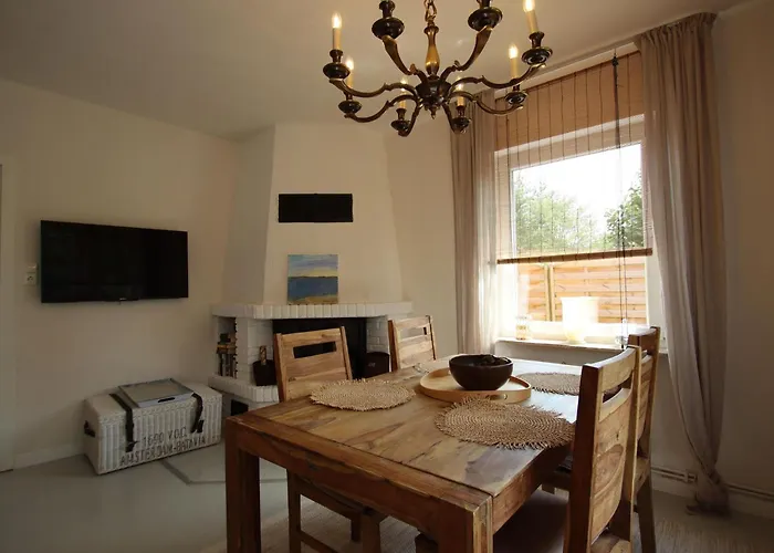 Casa de Férias Doppelhaushaelfte In *