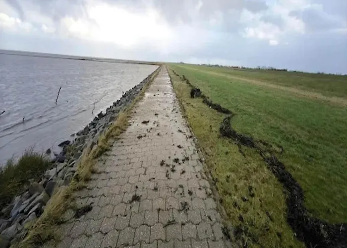 Doppelhaushaelfte In * Dornumersiel